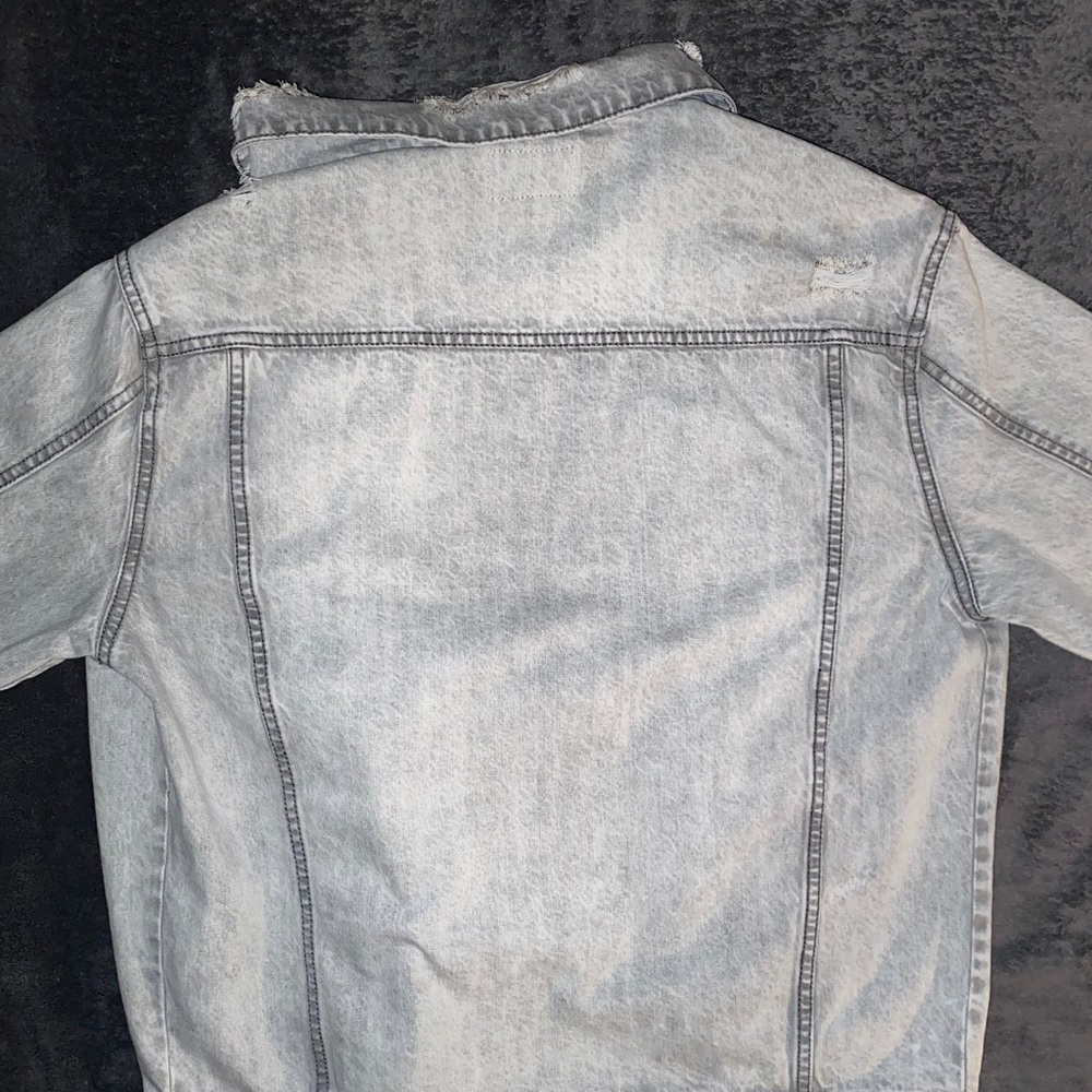 Distressed Denim jacket - Picture 6 of 7